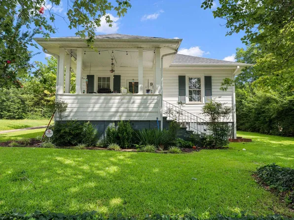 95 Lawrence St, Lyman, SC 29365