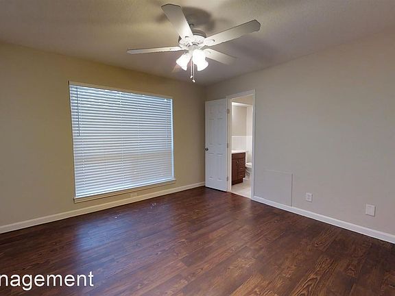 5th image of 5515 Gaston Ave APT 201