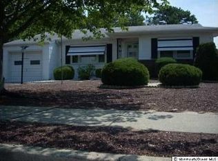 50 Nostrand Dr, Toms River, NJ 08757