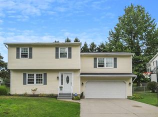 3052 Coleridge Dr, Erie, PA 16506