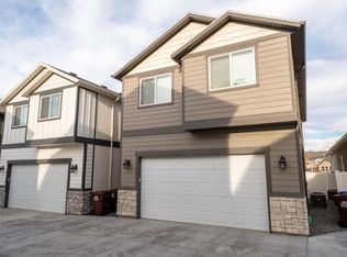 8676 N Shadow Creek Aly, Eagle Mountain, UT 84005