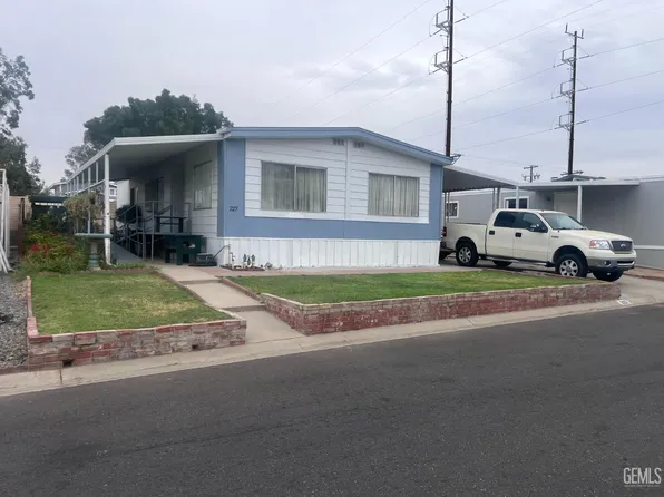 6601 Eucalyptus Dr Space 227, Bakersfield, CA 93306