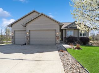 1303 NW Bayview Ct, Ankeny, IA 50023