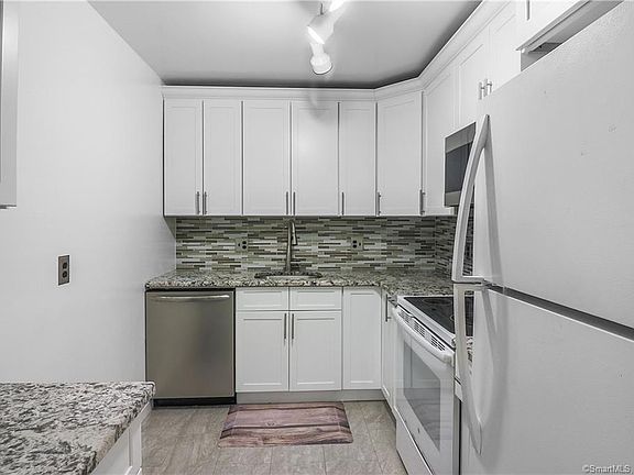 3rd image of 202 Soundview Ave Unit 45