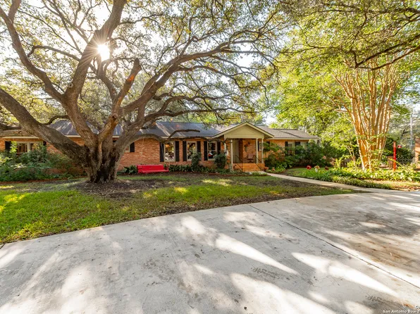 112 SUNFLOWER LN, Castle Hills, TX 78213