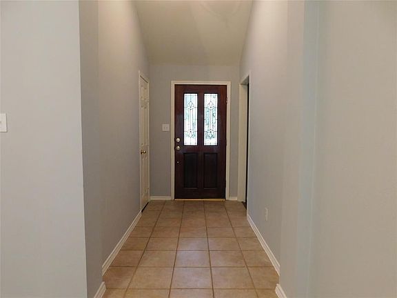 3rd image of 4211 Creek Hollow Ln
