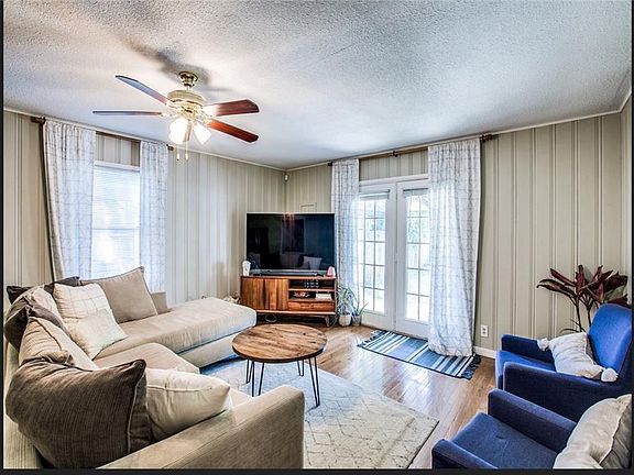 2nd image of 2737 Marigold Ave