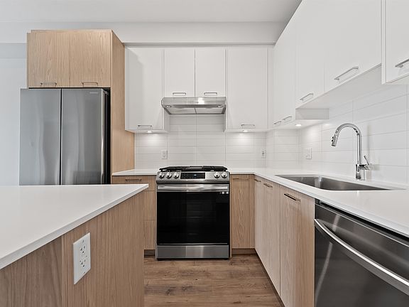 5th image of 3317 148th St #405