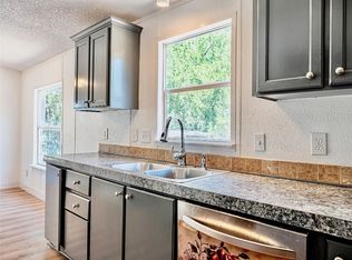 2301 SW 4th Ave, Mineral Wells, TX 76067