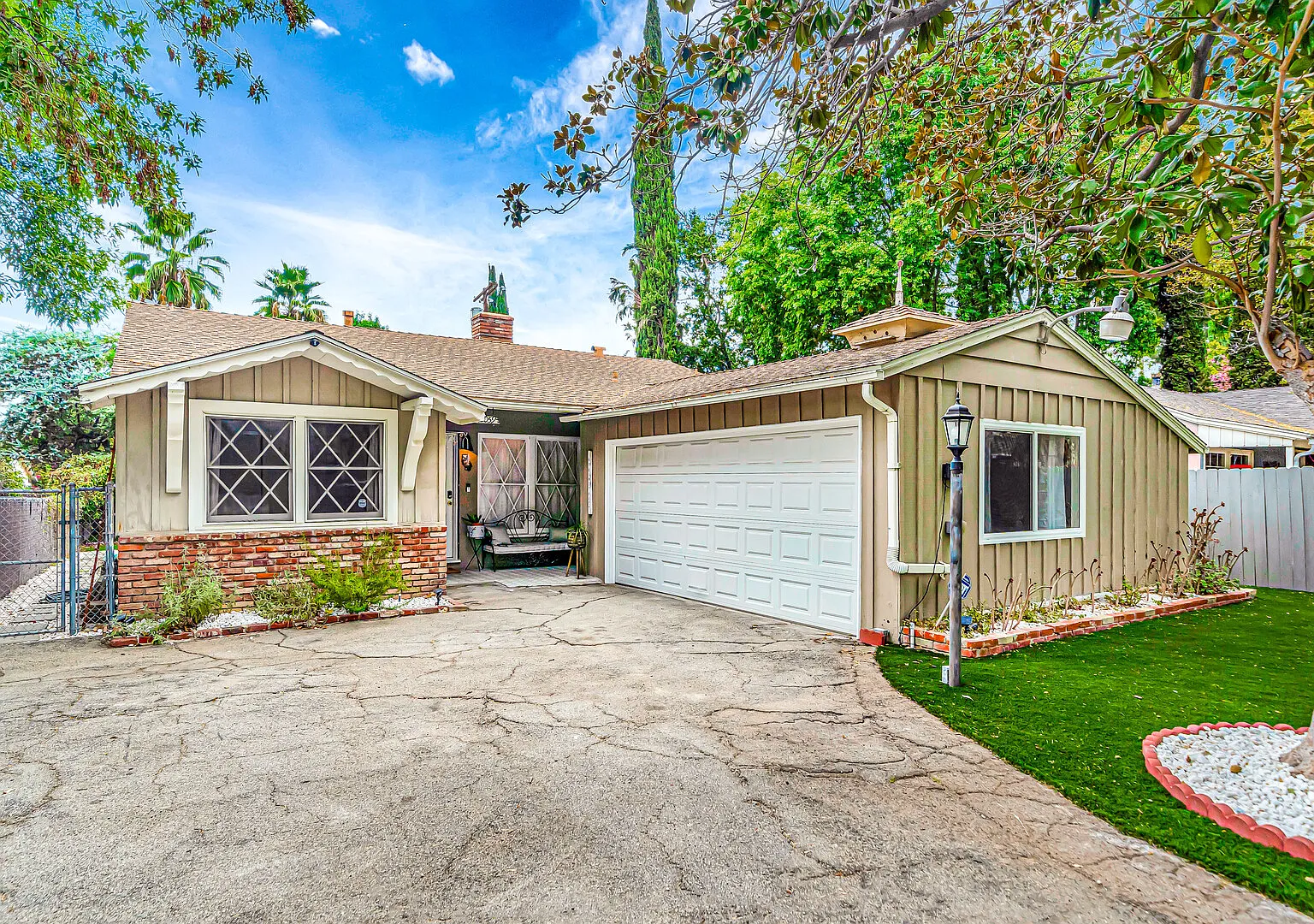 King-Size Suite family friendly w/private backyard — Photo 2