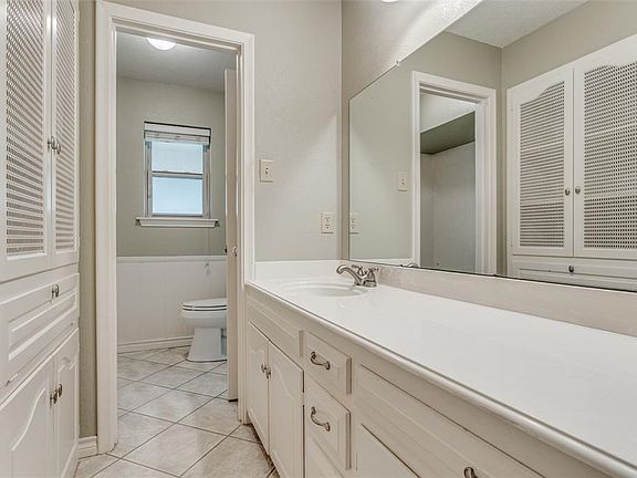2nd image of 528 Sage Valley Dr