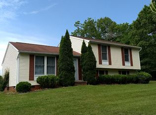 377 Cross Junction Rd, Cross Junction, VA 22625