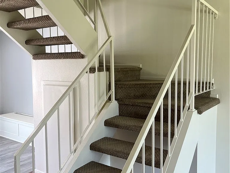 1063 Canyon Spring Ln — Photo 10