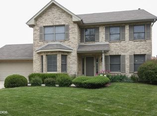 8819 Oxford St, Woodridge, IL