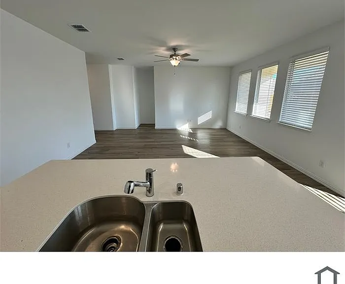 336 Wentworth Dr — Photo 21