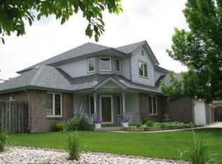 2060 Emerald Dr, Longmont, CO 80504