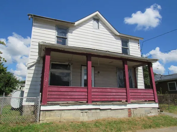 308 Loyalhanna Ave, Latrobe, PA 15650