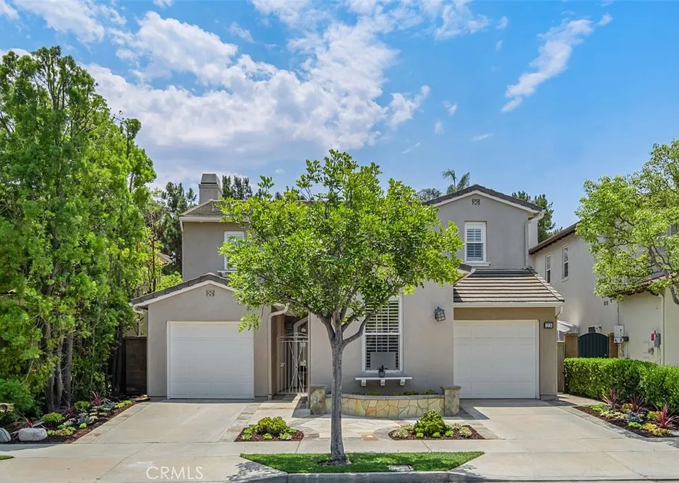 23 Highfield Gln
