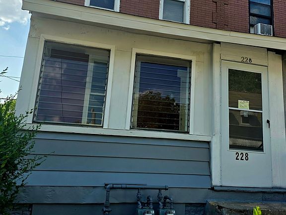 2nd image of 228 Tioga St #2