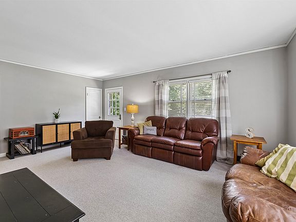4th image of 1406 41st St