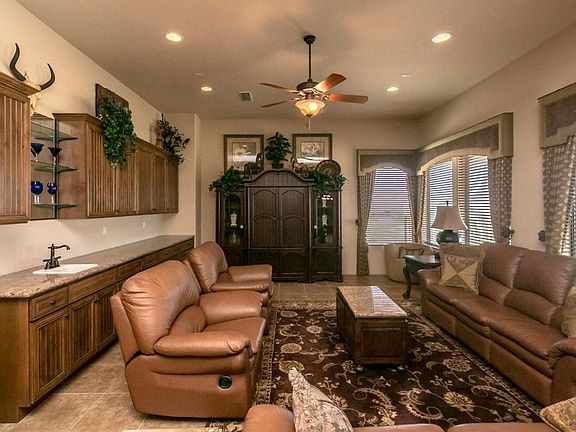 5th image of 1937 E Tradition Ln