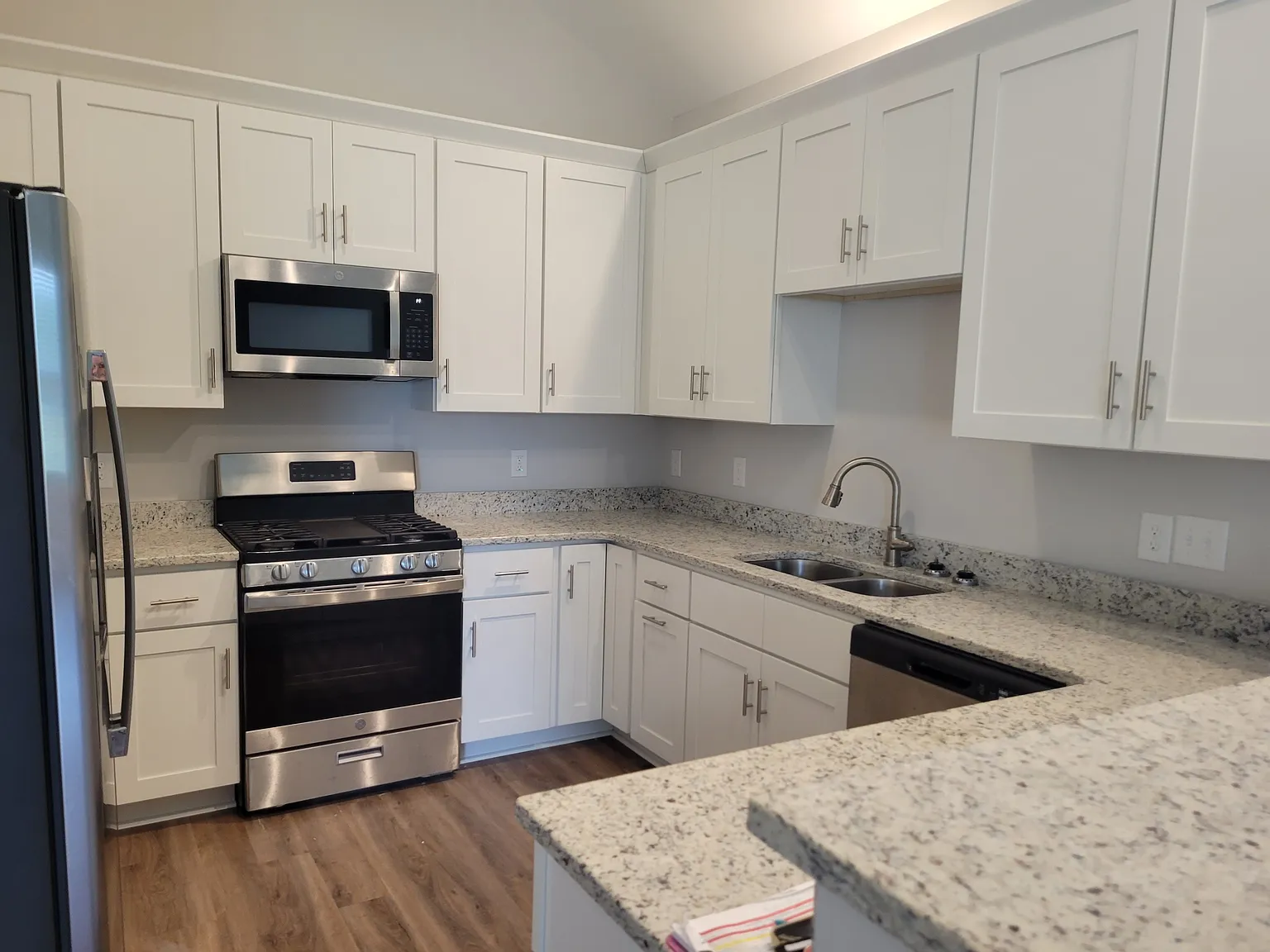2127 Briarpatch Dr (31B) - 1 — Photo 3