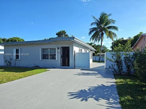 1016 Jann Ave, Opa Locka, FL 33054