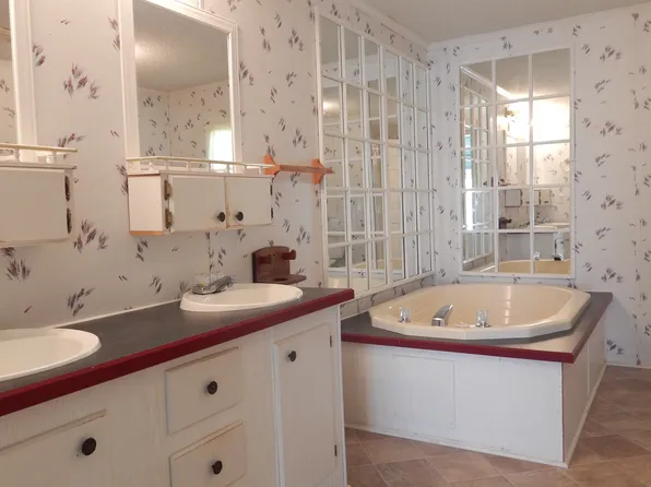 14671 Presley Dr, Coker, AL 35452