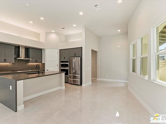5th image of 41819 Volare Ct
