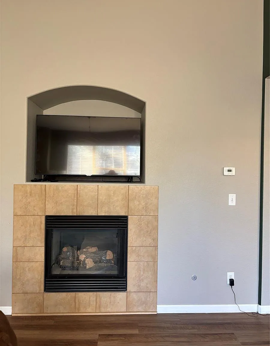 2 bed, 2.0 bath, 1283 sqft, $3,000 — Photo 3