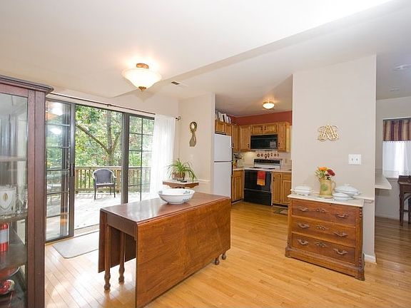 Dining Room - view 2