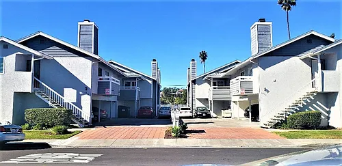 Highland Avenue 4452 (1-5) Photo 1