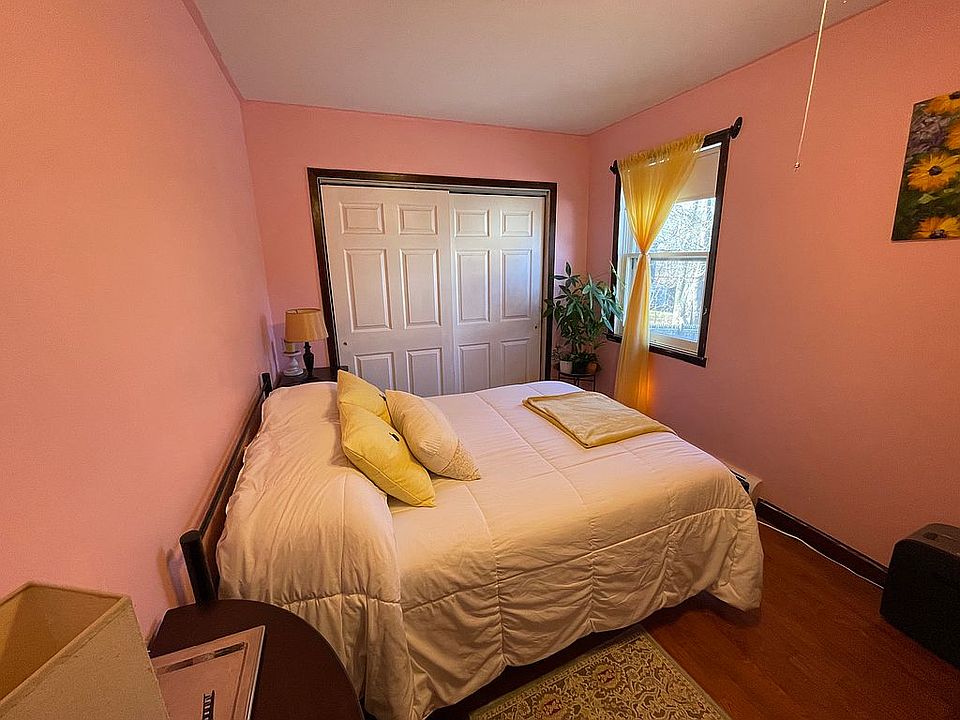 67 Lake Rd, Valley Cottage, NY 10989 Zillow