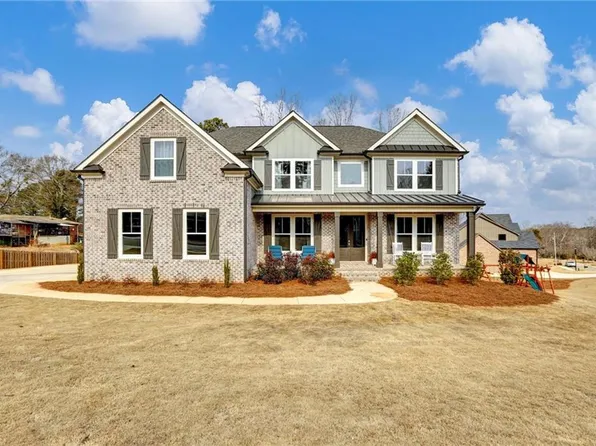 6108 Hutchins Dr, Buford, GA 30518