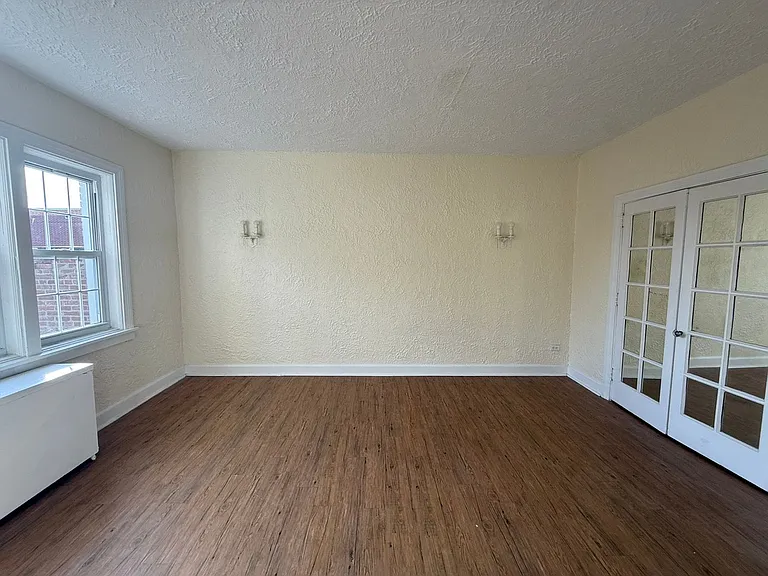 Bayard Manor Apartments — Photo 23