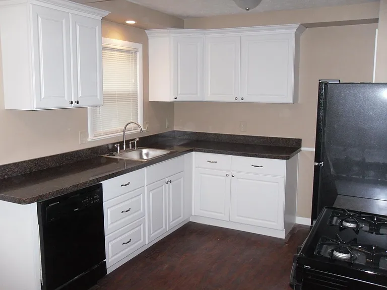 23961 Devoe Ave — Photo 4