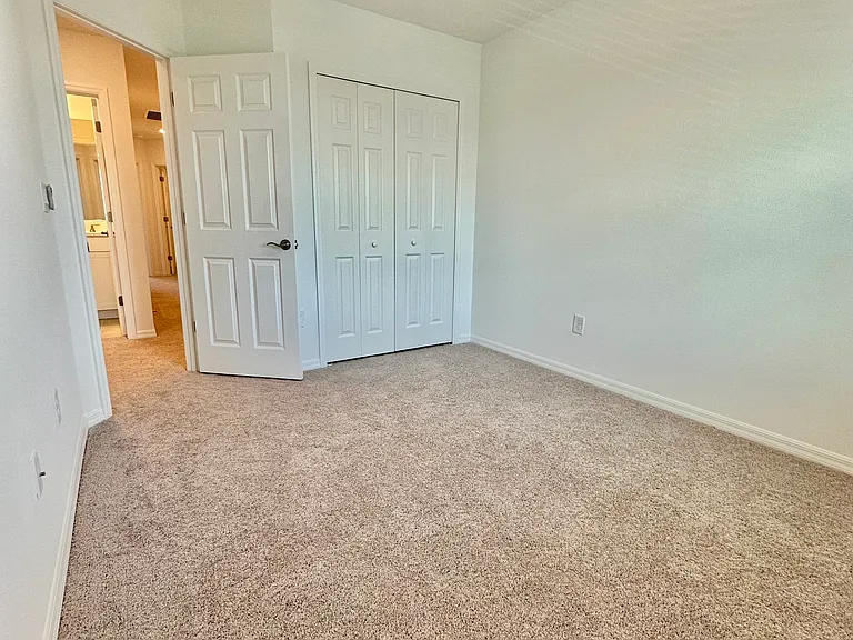 5425 Tripoli Dr — Photo 28