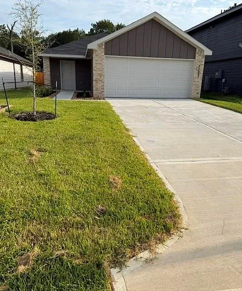 11627 Ruffian Dr — Photo 2