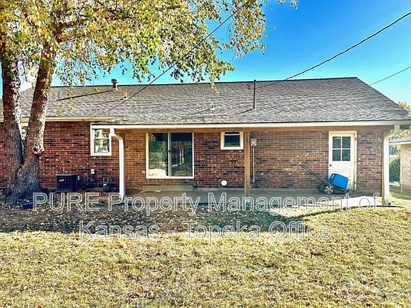 3rd image of 5216 SW 33rd St