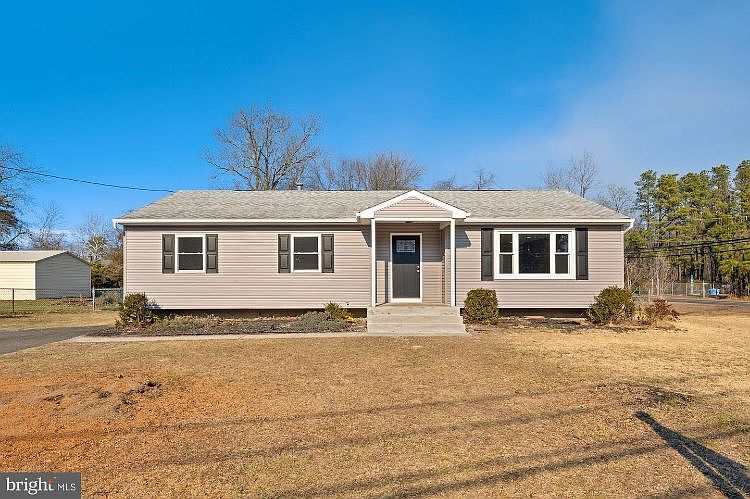 1st image of 500 Berkeley Dr