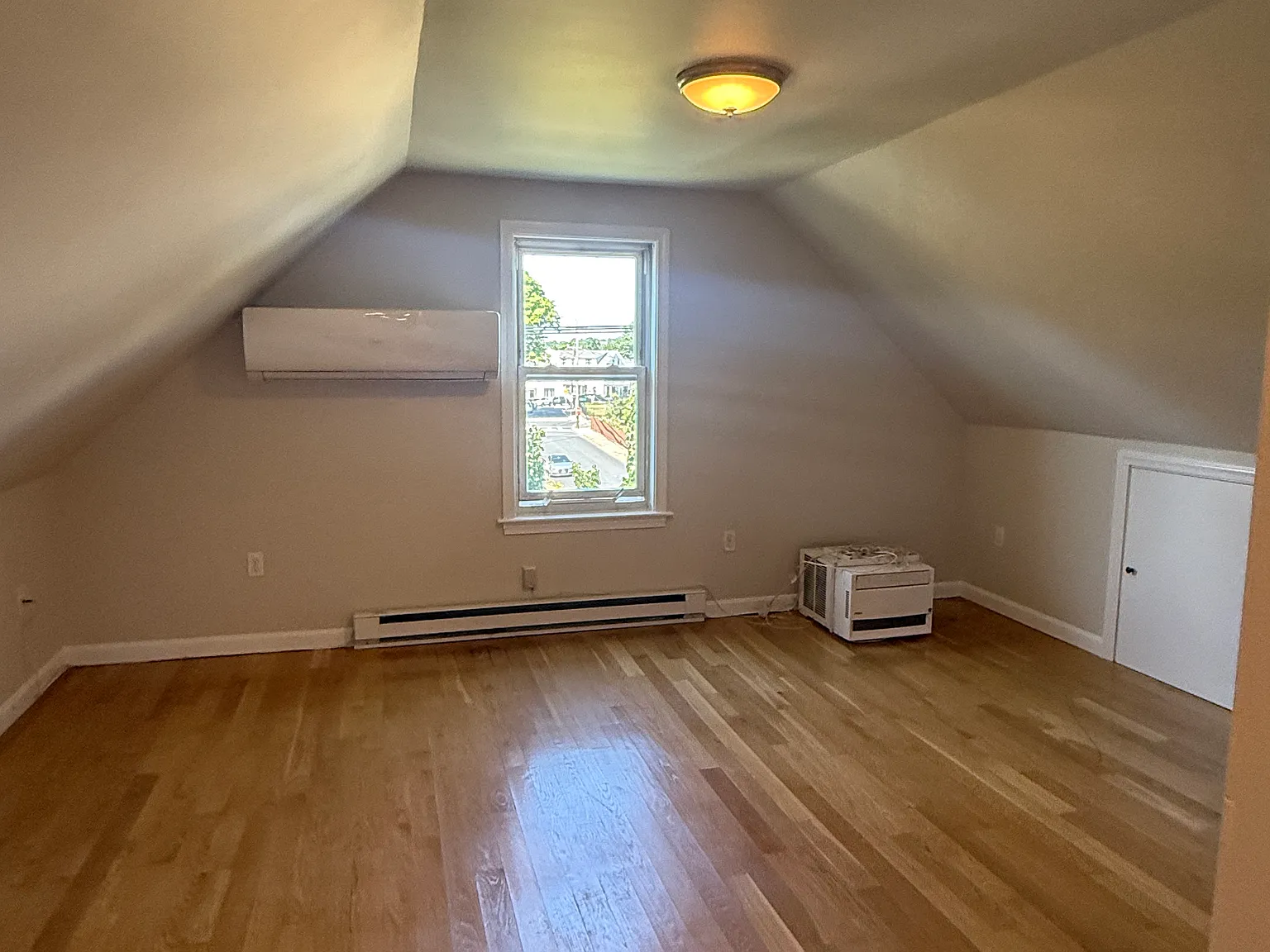 Studio, $1,700 — Photo 2