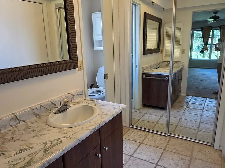 1876 Mid Ocean Cir — Photo 8