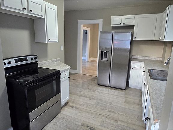 5th image of 1024 N Howard St