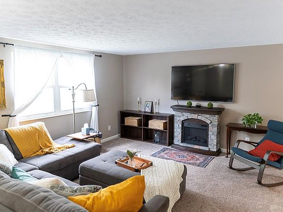 4th image of 4806 Leafburrow Dr