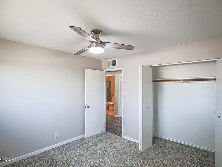 6620 E Latham St — Photo 10