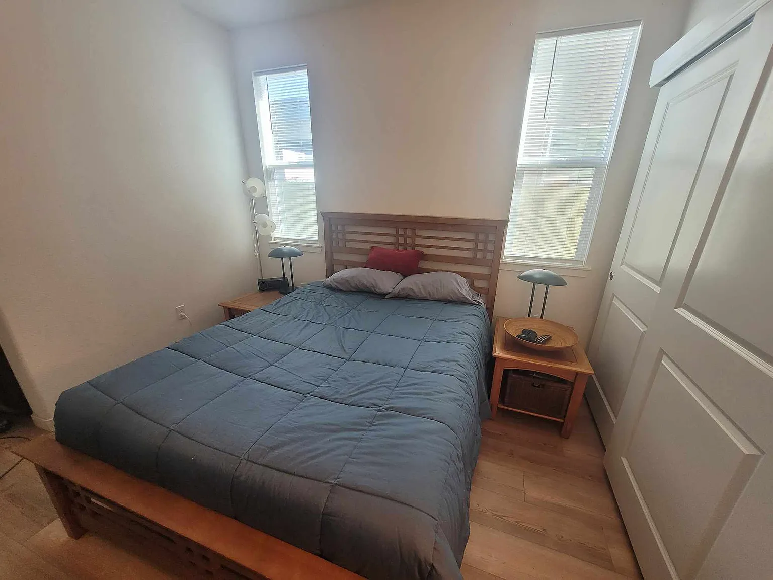 3231 Paxton St — Photo 4