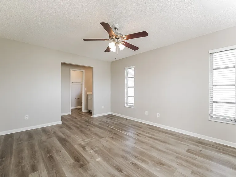 4336 Country Club Blvd — Photo 11