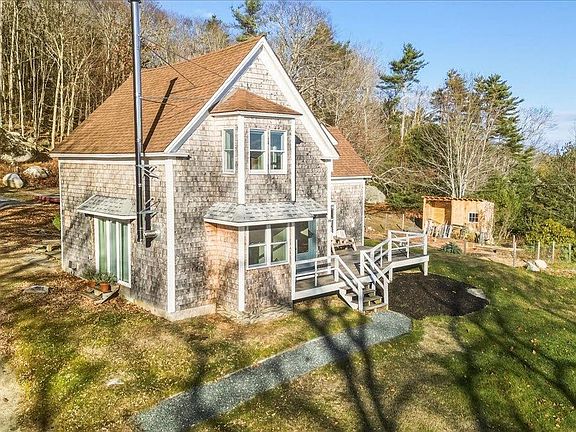 2nd image of 144 Bagaduce Road