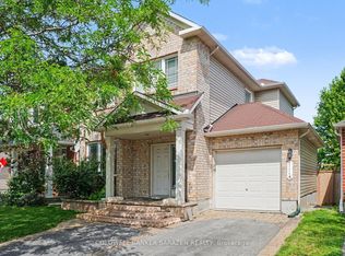 1114 Halton Ter, Ottawa, ON K2W1G8