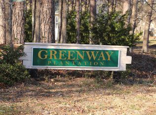 25 Pebble Beach Dr, Hampstead, NC 28443